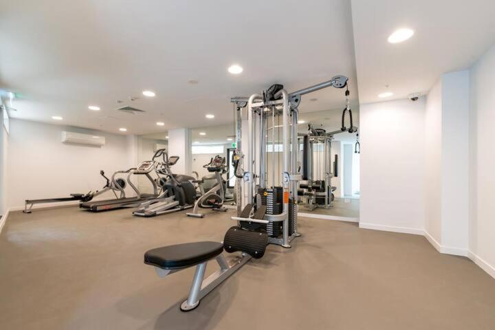 Spacious One Bedroom Apartment In Newmarket Auckland Exterior foto